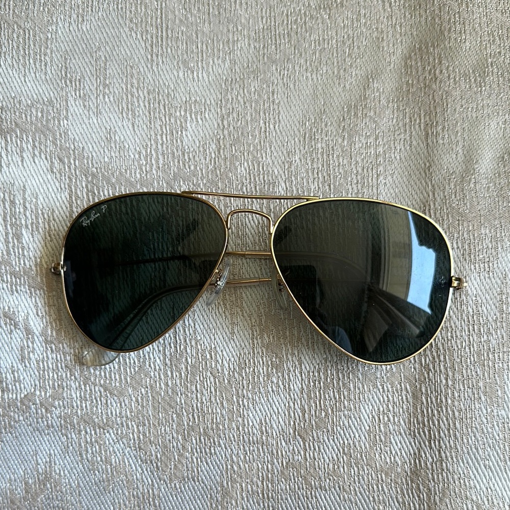 Ray-Ban Gold Aviator Sunglasses